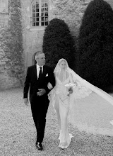 Wedding photographer Laurie Lise. Photo of 25.03.2025