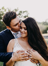 Wedding photographer Emily Obrien. Photo of 07.03.2019