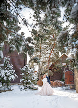 Jurufoto perkahwinan Lyudmila Loy. Foto pada 08.02.2022