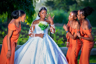 Wedding photographer John Mnubi. Photo of 21.03.2024