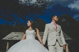 Wedding photographer Ulisces Tapia. Photo of 27.03.2025