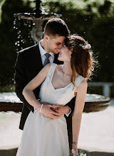 Nhiếp ảnh gia ảnh cưới Krystallenia Batziou. Ảnh trong ngày 11.11.2021