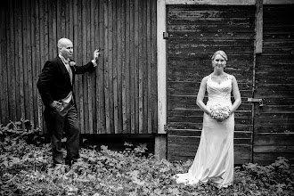 Svatební fotograf Hannu Tiainen. Fotografie z 26.02.2019
