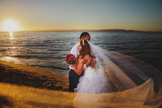 Fotógrafo de casamento Andres Montolivo. Foto de 27.02.2020