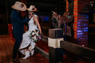 Wedding photographer Viviana Martínez. Photo of 29.09.2021
