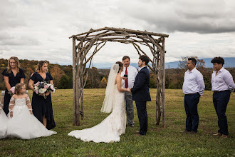 Fotografo di matrimoni Anna Leonidov. Foto del 16.05.2022