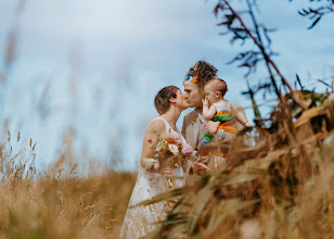 Bröllopsfotografer Kirsten Walsh. Foto av 13.04.2023