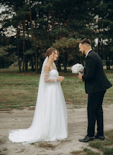 Nhiếp ảnh gia ảnh cưới Milana Nikonenko. Ảnh trong ngày 31.03.2024