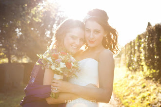Fotograful de nuntă Heledd Wyn Roberts. Fotografie la: 08.06.2023