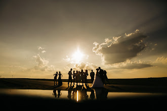 Düğün fotoğrafçısı Denis Karablev. Fotoğraf 29.04.2024 tarihinde