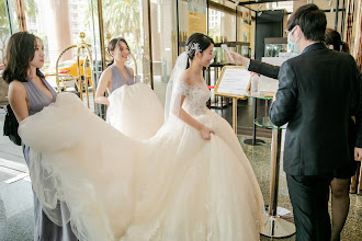 Wedding photographer Yo-Wei Chen. Photo of 27.11.2020