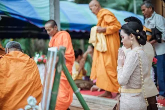 Jurufoto perkahwinan Saranpat Treeyan. Foto pada 08.09.2020