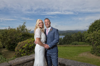 Wedding photographer Carl Dewhurst. Photo of 13.11.2022