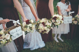 Wedding photographer Charity Hedges. Photo of 09.09.2019