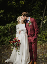 Photographe de mariage Jess Petrie. Photo du 03.09.2022