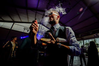 Fotógrafo de bodas Mike Dumonceau. Foto del 28.12.2023