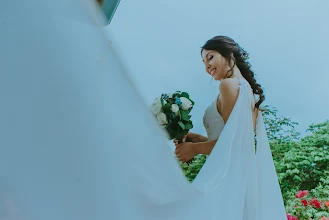 婚禮攝影師Julian Andres Castro Galan. 15.10.2024的照片