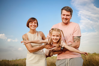 Bröllopsfotografer Olga Komarova. Foto av 10.11.2022