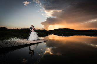 Fotógrafo de casamento Zoltán Gyöngyösi. Foto de 10.08.2022