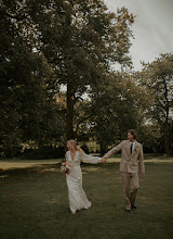 Wedding photographer Emelia Henningsson. Photo of 20.12.2023