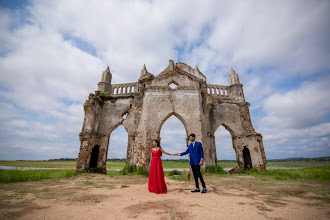 Jurufoto perkahwinan Manik Shiralkar. Foto pada 12.05.2020