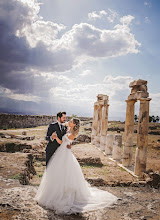 Fotógrafo de casamento Müge Gülcü. Foto de 15.07.2020