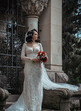 Fotógrafo de bodas Cristi Vescan. Foto del 25.04.2024