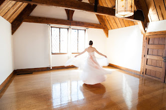 Photographe de mariage Lisa Burwell. Photo du 11.05.2023