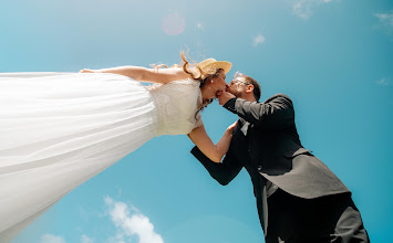 Wedding photographer Yannick Augustin. Photo of 29.07.2025