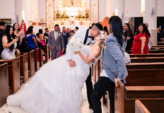 Wedding photographer Víctor Cruz. Photo of 10.07.2025