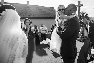 Wedding photographer Antonia Smetanková. Photo of 30.04.2024