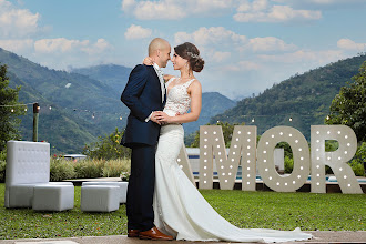Wedding photographer Javier Botero. Photo of 29.01.2022