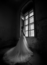 Wedding photographer Mishka Tibenska. Photo of 02.04.2020