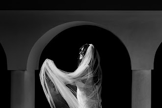Wedding photographer Sabin Neacsa. Photo of 03.12.2023