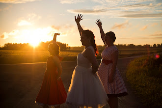 Fotografo di matrimoni Jenna Lehtonen. Foto del 24.07.2020