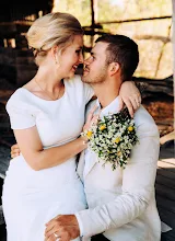 Wedding photographer Amy Hardiman. Photo of 12.02.2019