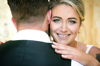 Wedding photographer Kelly Lindsay. Photo of 12.02.2020