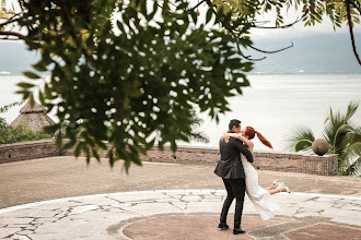 Wedding photographer Gil Garza. Photo of 05.09.2025