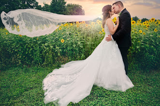 Wedding photographer Lucas Kaehler. Photo of 19.04.2022