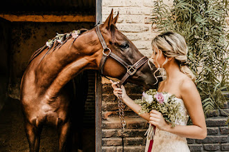 Wedding photographer Erika Fayolle. Photo of 19.01.2024