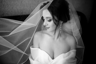 Svatební fotograf Irina Mikhnova. Fotografie z 18.08.2023