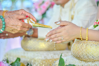 Fotógrafo de casamento Kriwut Pooseemuang. Foto de 08.09.2020