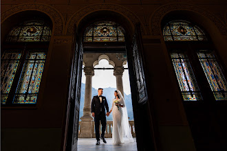 婚禮攝影師Razvan Timplaru. 24.04.2024的照片