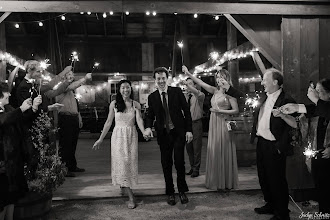 Wedding photographer Jaclyn Schmitz. Photo of 01.06.2023