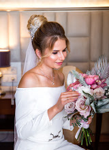 Nhiếp ảnh gia ảnh cưới Lyudmila Larikova. Ảnh trong ngày 27.11.2019
