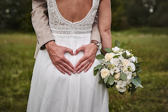 Wedding photographer Petr Tomoszek. Photo of 08.10.2025