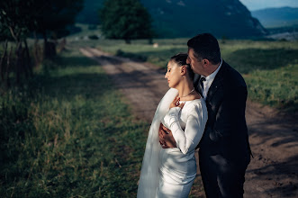 婚姻写真家 Aleksandr Larshin. 07.08.2025 の写真