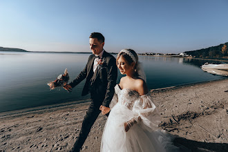 Düğün fotoğrafçısı Yuliya Zakharova. Fotoğraf 26.04.2024 tarihinde