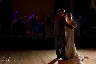 Fotografo di matrimoni Sian Lewis. Foto del 02.07.2019