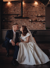Fotografo di matrimoni Zhenya Maksimyuk. Foto del 13.09.2021
